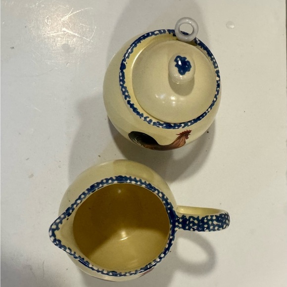 Gryphonware vintage Country Rooster Cream and Sugar Set - Picture 8 of 15